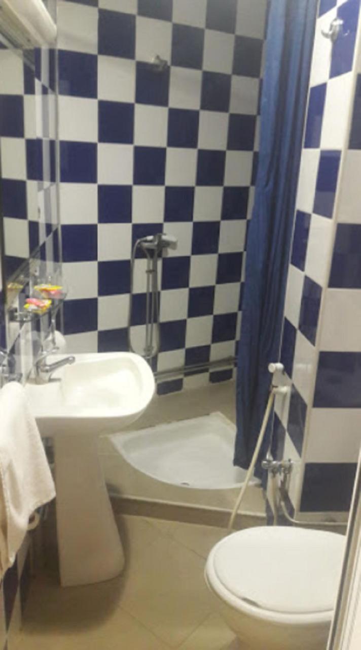 Roza Hotel Bab Ezzouar Екстериор снимка