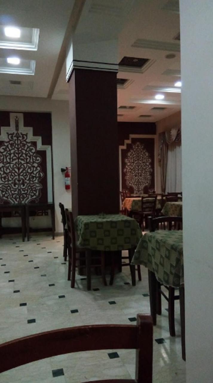 Roza Hotel Bab Ezzouar Екстериор снимка